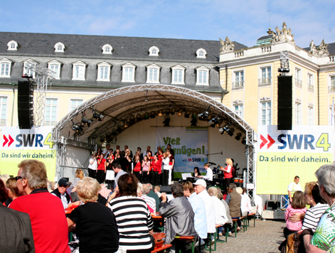 Auftritt beim SWR4 Hörerfest am Schloss in Karlsruhe Auftritt beim SWR4 Hörerfest am Schloss in Karlsruhe